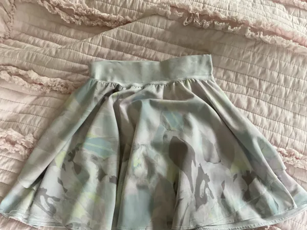 Lululemon Marble Skirt  - Image 3