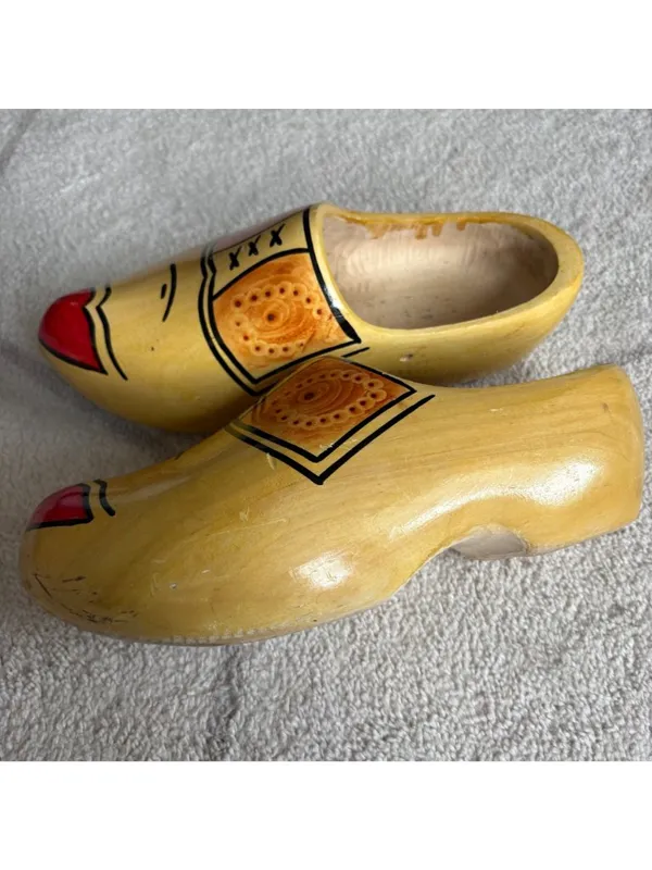 Vintage Hand Painted Dutch Wooden Clogs Pair Authentic Holland Souvenir Folk Art - Image 4