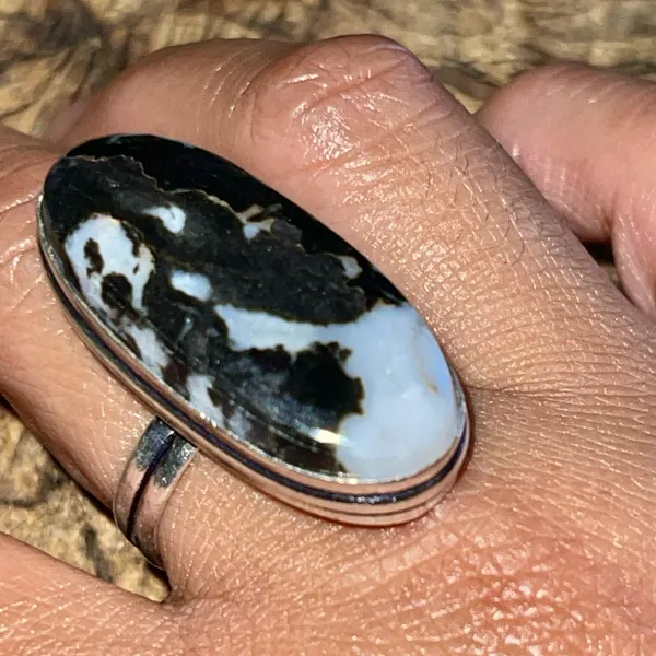 White Buffalo Turquoise Ring Size 11 - Image 8