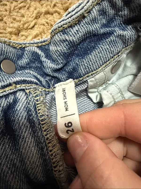 PacSun Light Blue Daisy Embroidered Denim Shorts - Image 3