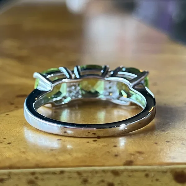 Natural Peridot Sterling Silver Ring Size 6 - Image 5