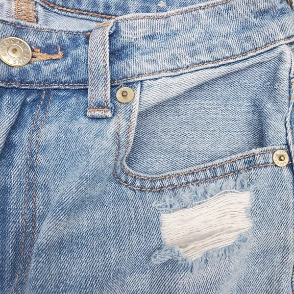 American Eagle mom jeans ripped light wash size 2 women's high rise short - Image 5