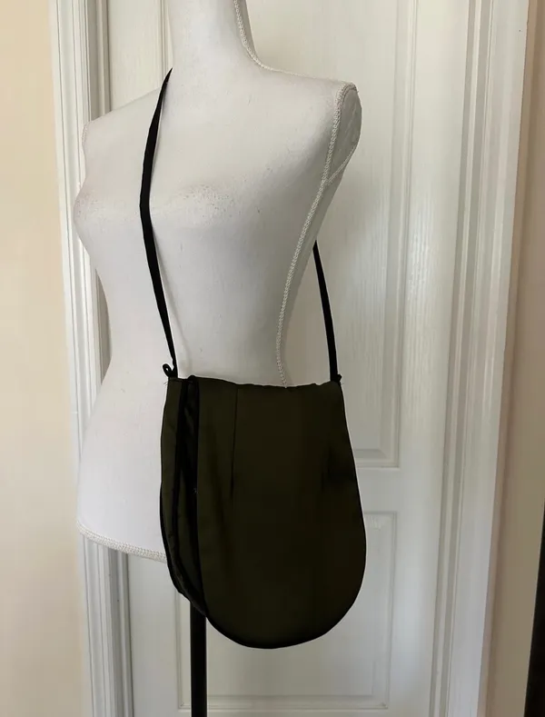 New Handmade Woman's crossbody shoulder Green bag. - Image 2