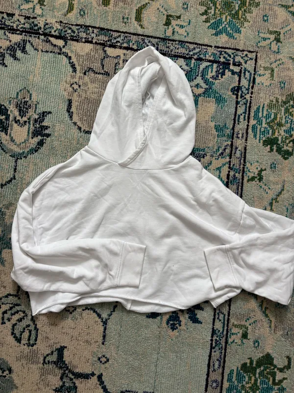 Fabletics Cropped White Sweatshirt - Image 2