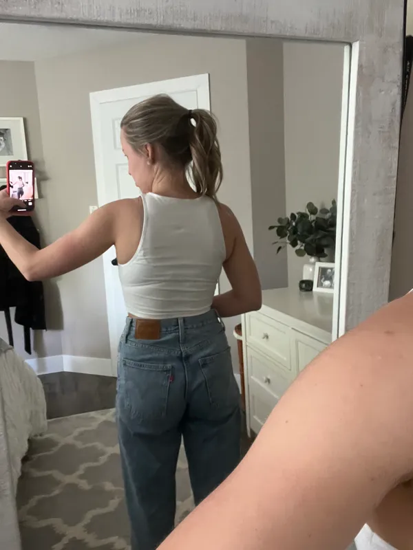 Aritzia White Cropped Tank - Image 3