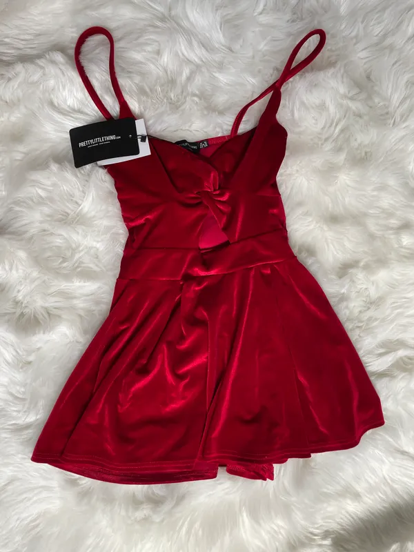 Pretty Little Thing Velvet Romper - Image 3