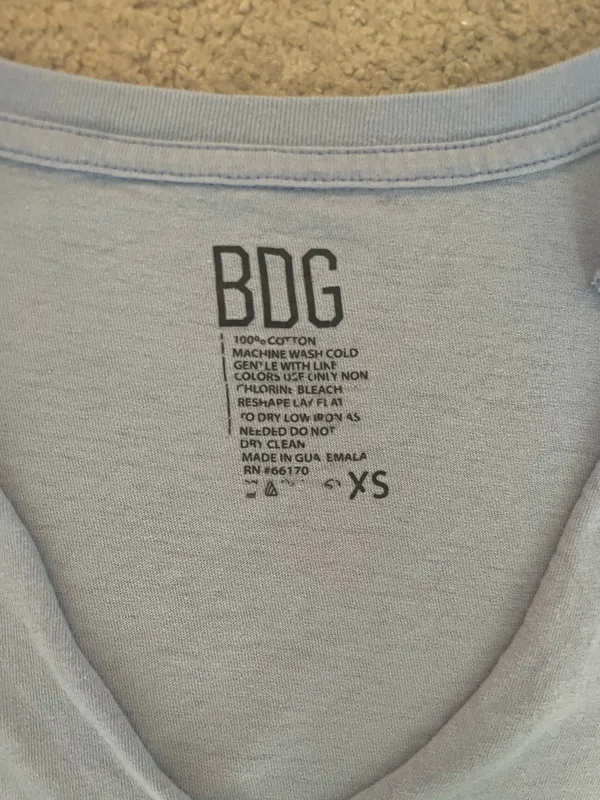 BDG Crop Top Urban Outfitters - Image 2