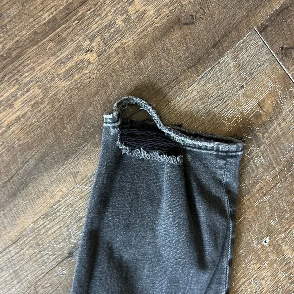 Abercrombie & Fitch Ankle Straight Ultra High Rise Distressed Black Jeans 32 14R - Image 6