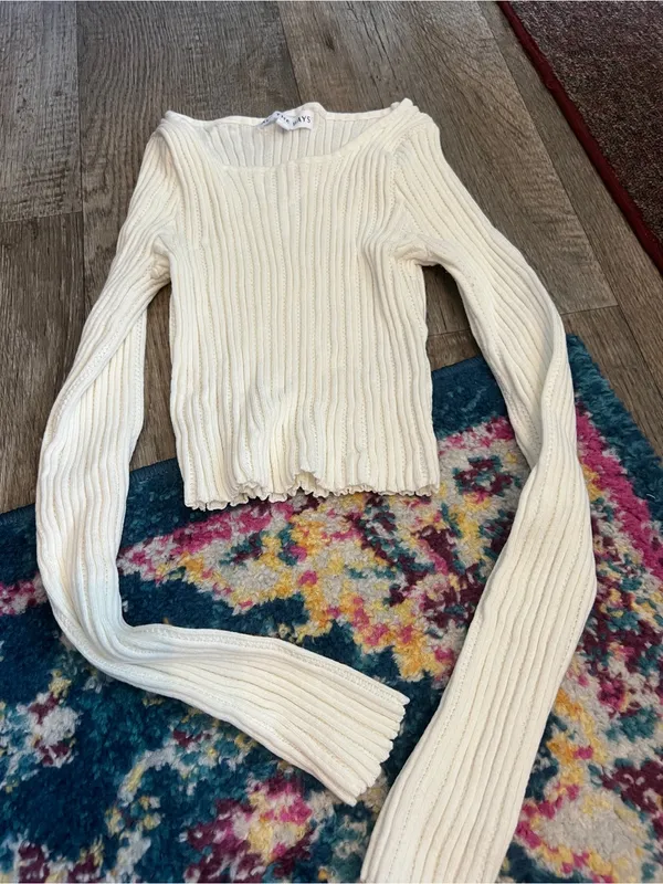 ALL THE WAYS Desirae Knit Top in White - Image 10