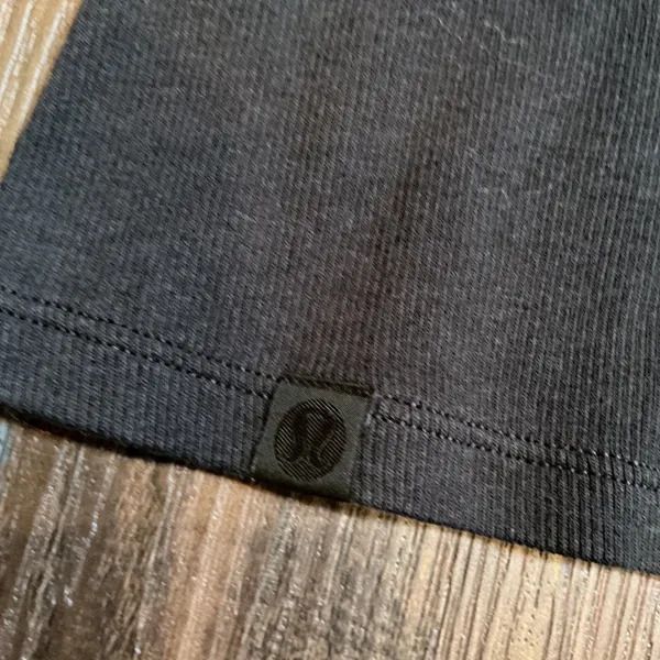 Lululemon Ribbed Wool Blend Turtleneck Long Sleeve Top Black Size 8 Athleisure - Image 4