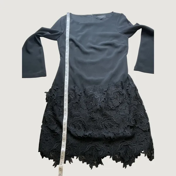 Laundry by Shelli Segal Black 3D Floral Lace Hem Shift Dress Long Sleeve Size 2 - Image 6