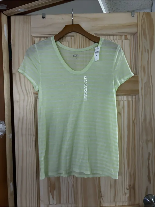 LOFT Women’s Lime Green Striped V-Neck Tee nwt - Image 3