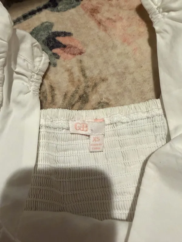 White cropped top Size XS - Image 3