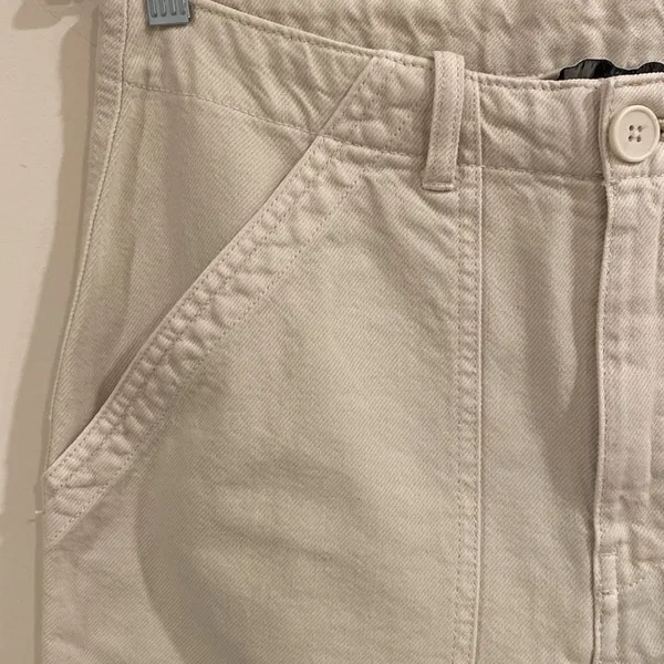 Cream Colored Denim Jeans Size Medium - Image 2