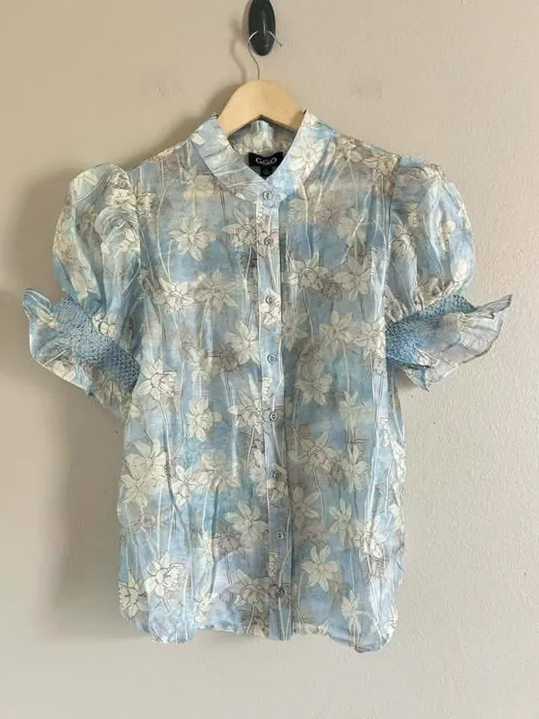 Blue floral blouse with white floral print Large - Image 2