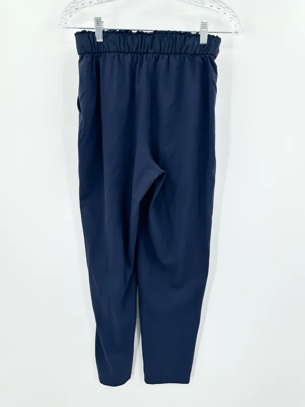 Lululemon Women's On The Fly‎ Pant Navy Blue Size 4 - Image 2