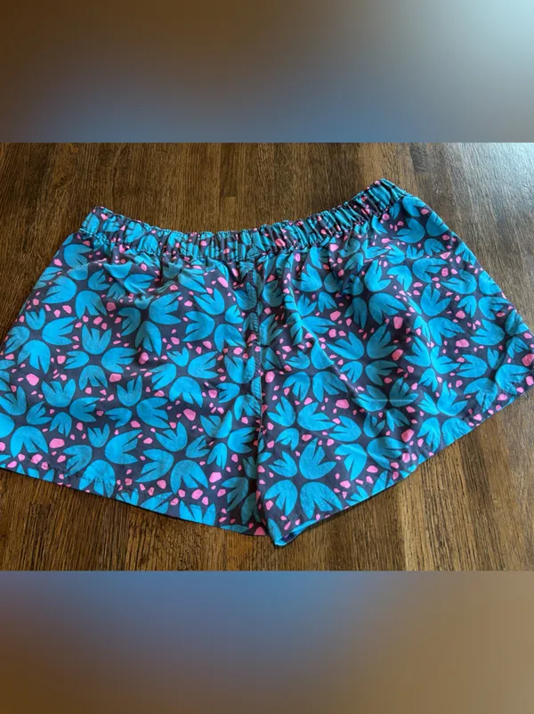 Patagonia Barely Baggies Pollen Confetti Dolomite Blue Navy Blue Pink size L - Image 8