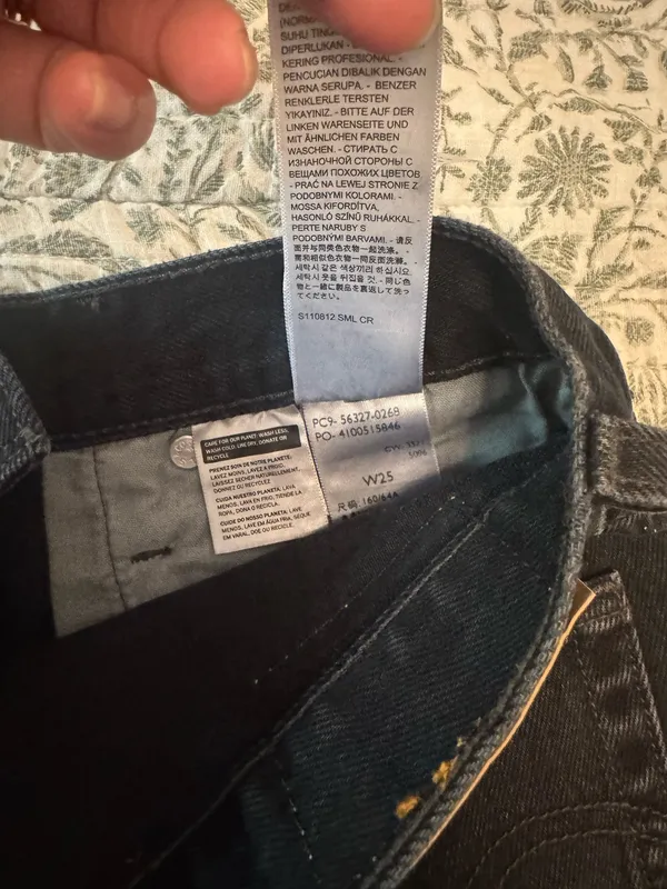 Black Distressed Levi’s Shorts Denim - Image 5