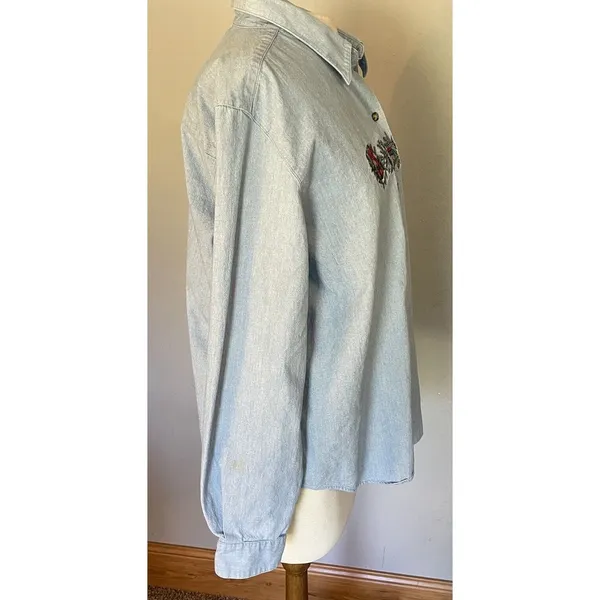 Talbot’s Christmas Shirt‎ Women’s Sz LG Button Up Chambray Ice Skates Mittens - Image 6