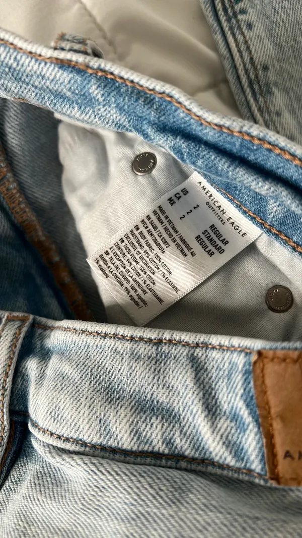 American Eagle highest rise 90s boyfriend jeans - Image 6