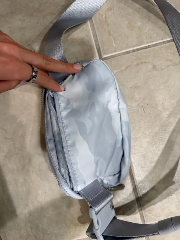 Lululemon belt bag  - Image 3