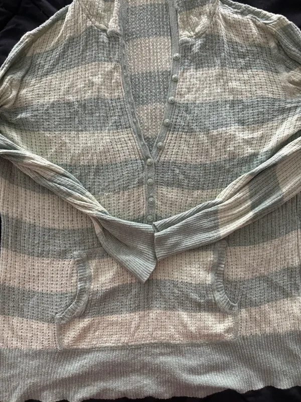 {AEROPOSTALE} Light and Dark Green Striped Hooded Button Pullover - Image 3