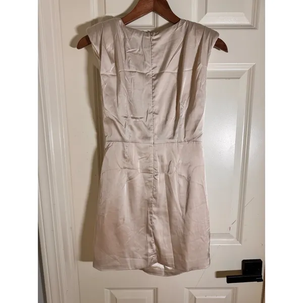 DO+BE Champagne Satin Ruched Mini Dress Sleeveless Padded Shoulder GY0997 NWT - Image 7