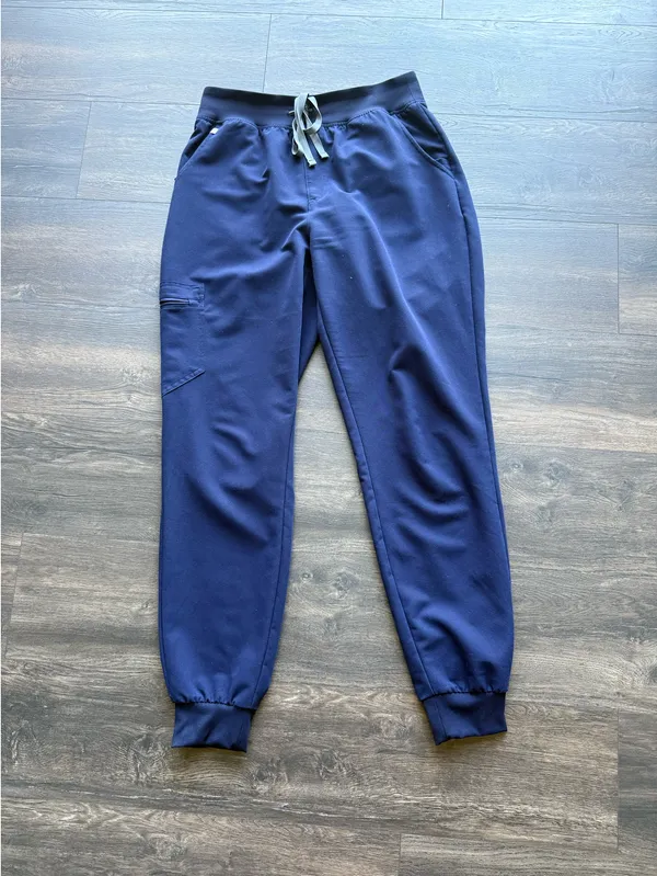FIGS Jogger Scrub Set  - Image 5