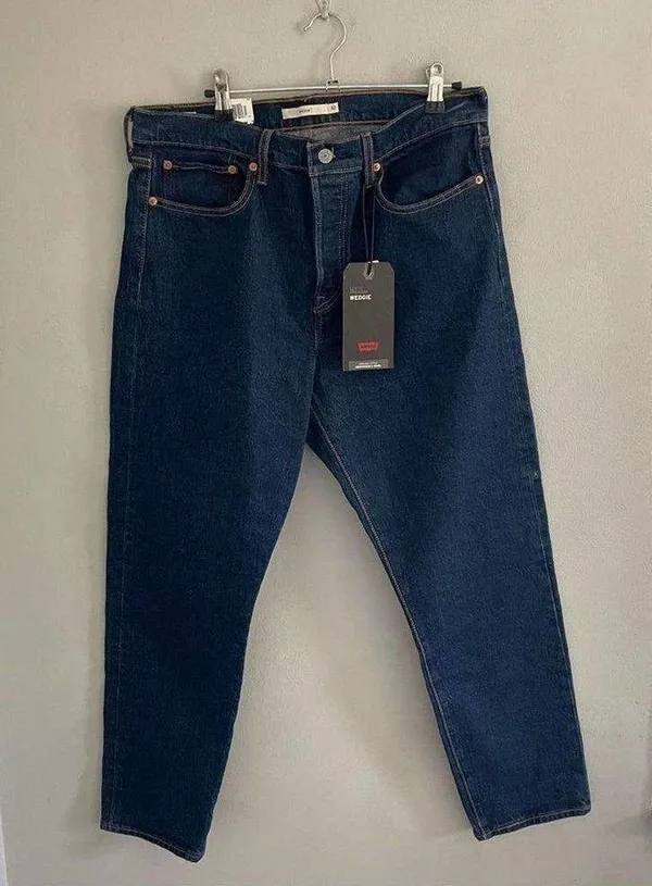 Levi's Ankle Jeans Dark Wash 32 NEW - Image 4