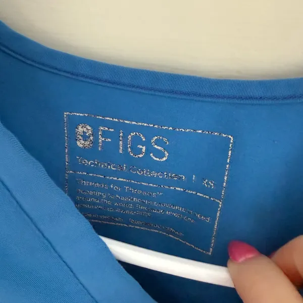 Figs scrub top - Image 2