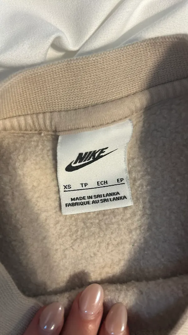 Nike Crewneck - Image 2