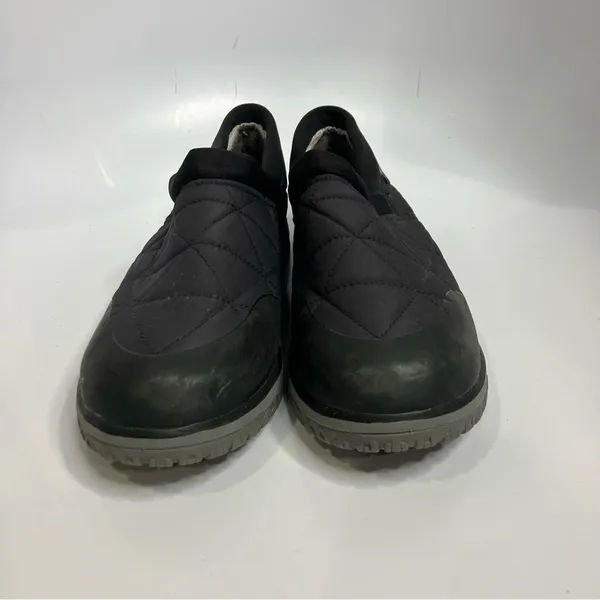 L.L. Bean Ultra light prima loft slip on shoes black‎ quilted size 9 - Image 3