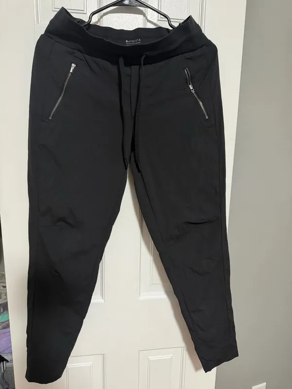 Athleta Trekkie North Mid Rise Black Jogger Size 4. - Image 3