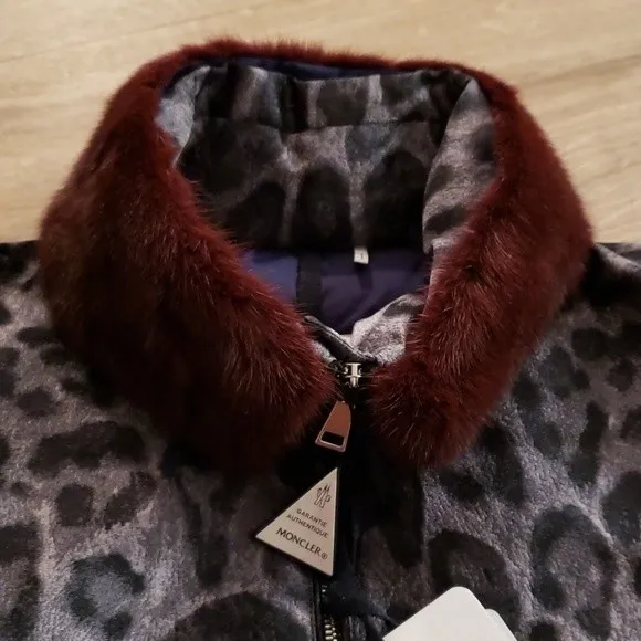 Moncler Blue Silver Leopard Fur Trim Feminine Luxury Down Puffer Size 1~Small - Image 2