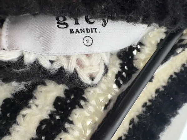 Grey Bandit Sweater - Image 3
