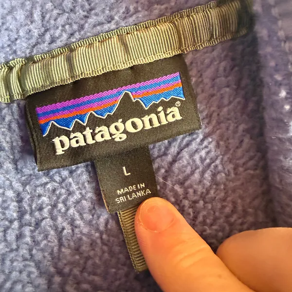 Patagonia Women's Purple Retro Pile Fleece Jacket Size Large - Image 5