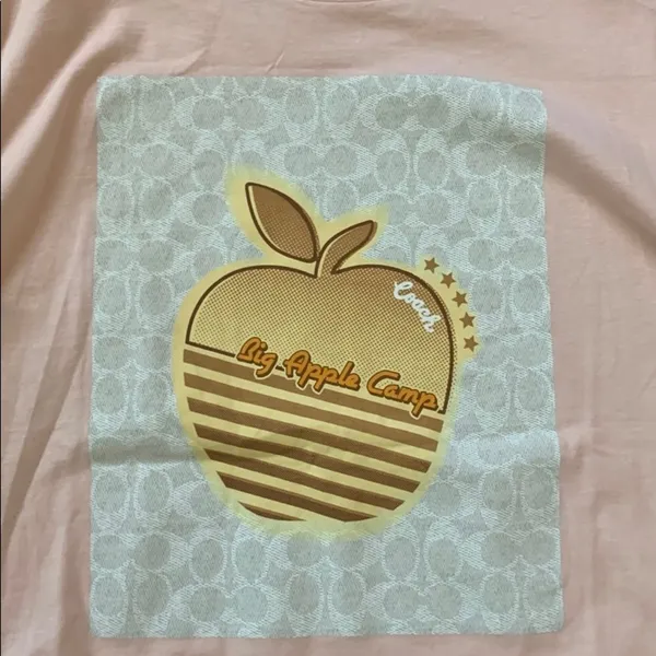Coach‎ Big Apple T Shirt new without tag - Image 2