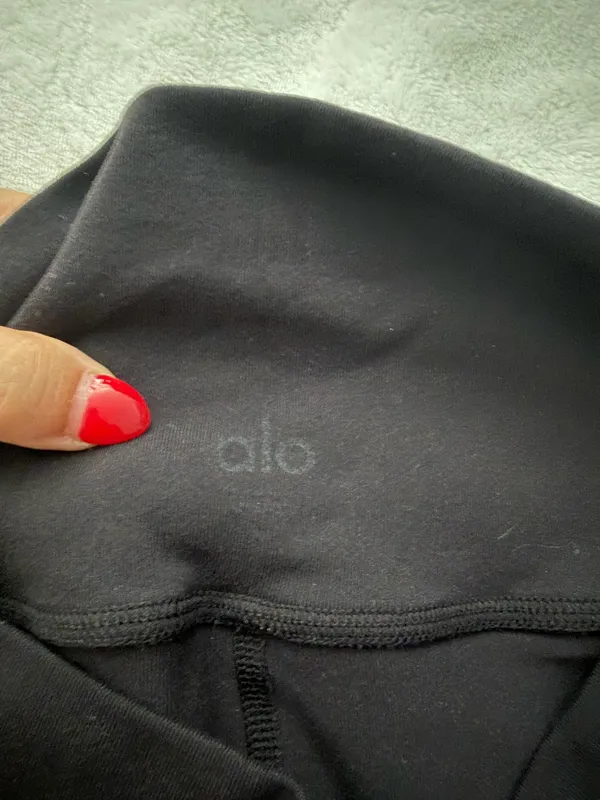 Alo Yoga High-Waisted Biker Shorts - Image 2
