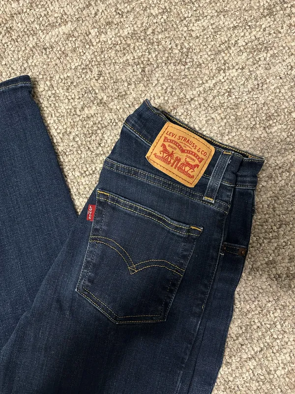 Levi’s Jeans 724 High-Rise Straight - Image 2