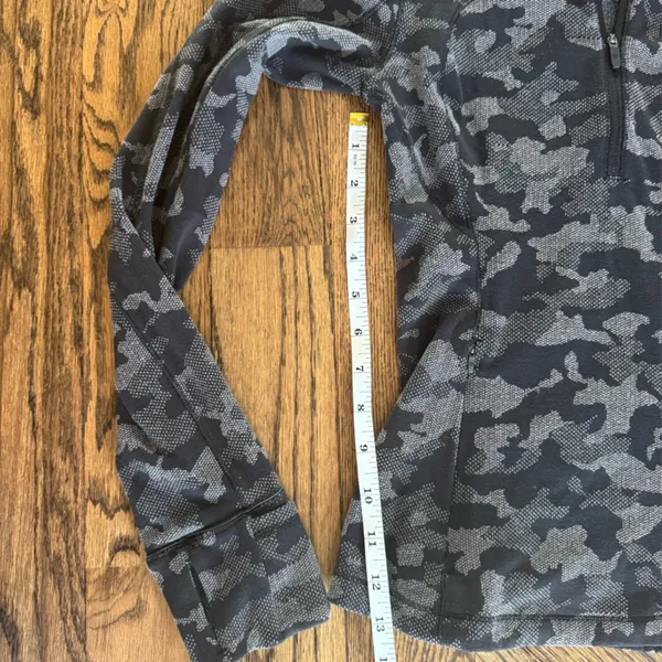 Lululemon Run Briskly 1/2 Zip jacket Heritage Camo Jacquard Black Lunar Rock 4 S - Image 3