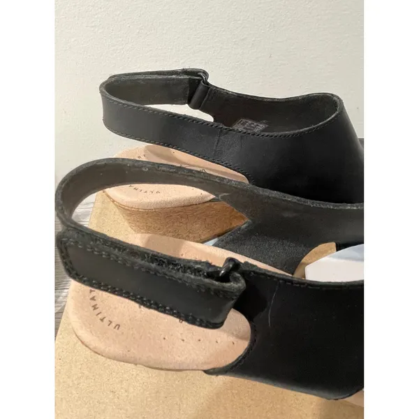 Clarks Lafley Joy Black Leather Perforated Wedge Sandals 8.5M 45421‎ New - Image 4