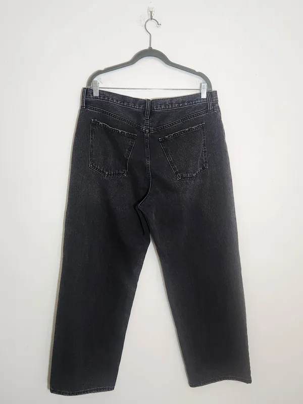 Universal Threads Womens Black 90s Baggy Jeans Size 12 Short - Image 4