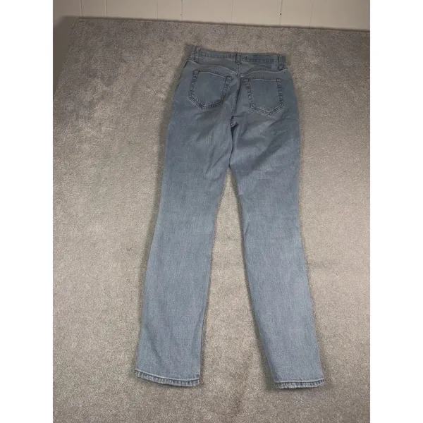 Abercrombie & Fitch 90s Slim Straight Ultra High Rise Light Washed Jeans 27/4 - Image 6