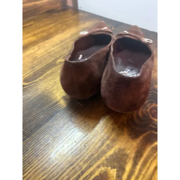 Salvatore Ferragamo Brown Suede Kitten Heels Size‎ 9 - Image 10