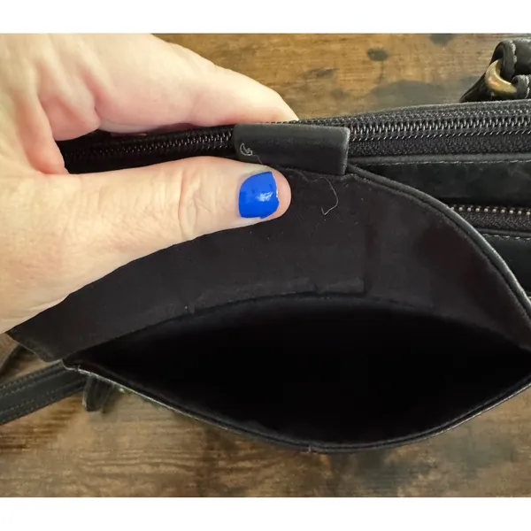 Fossil Black Leather Crossbody Organizer Bag With ID‎ Window And Card Slots - Image 5