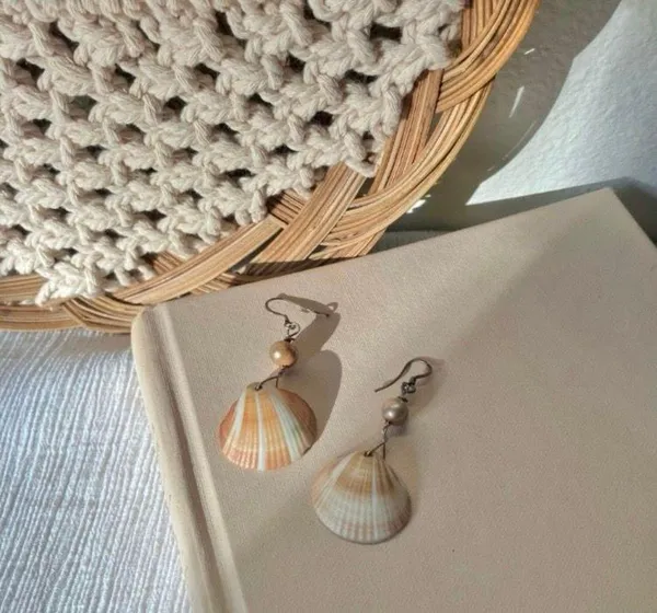 Clam Seashell Dangle Earrings Vintage“Perpetua” Gold Brass Beachy Mermaidcore Jewelry - Image 9