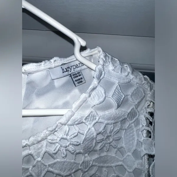 Lucy Paris White Lace Bell Sleeves Shirt Xs - Image 4