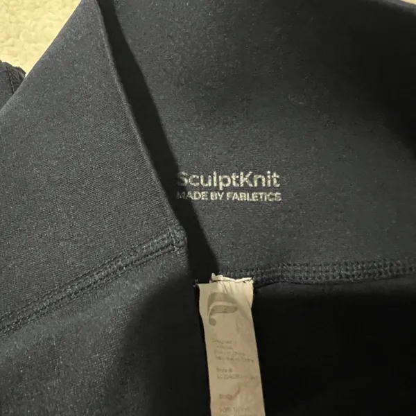 Fabletics Sculp Knit by size large - Image 3