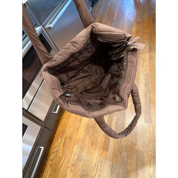 Reebok tote bags brown zipper closure new - Image 5
