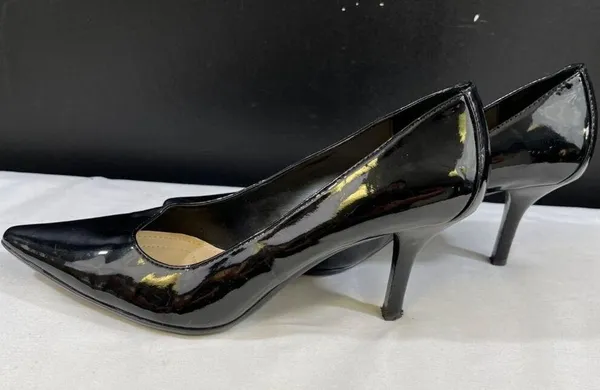 Calvin Klein Dolly Womens Black Heels Size 6.5M SKU 6604 - Image 5